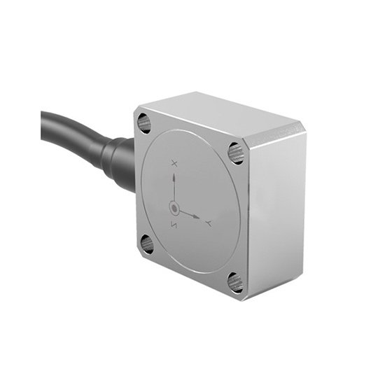 DC accelerometer